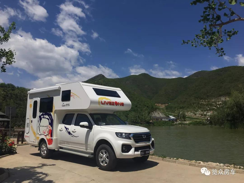 房車還就要選汽油、四驅(qū)、兩米大床